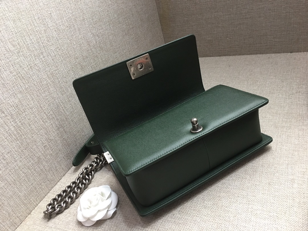 Caviar Medium Boy Handbag Flap Bag A67086 Dark Green